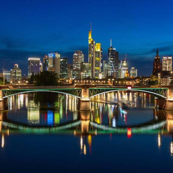 frankfurt-7174547_1280 frankfurt-7174547_1280